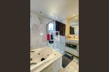 Apartamento para alugar com 168m², 3 quartos e 3 vagasBanheiro da Suíte 2