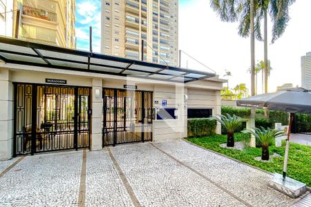 Apartamento para alugar com 168m², 3 quartos e 3 vagasFachada