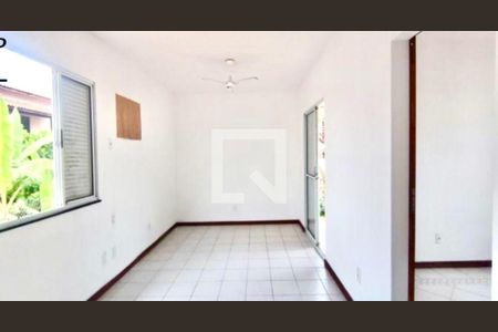 Casa à venda com 3 quartos, 720m² em Piratininga, Niterói