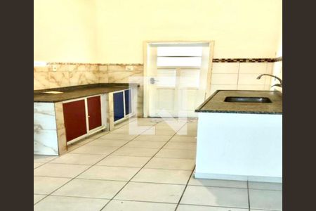 Casa à venda com 3 quartos, 720m² em Piratininga, Niterói