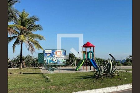 Casa à venda com 3 quartos, 720m² em Piratininga, Niterói