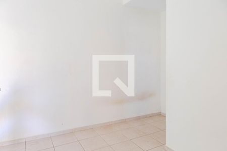 Quarto de casa para alugar com 1 quarto, 50m² em Jardim Luciara, Guarulhos