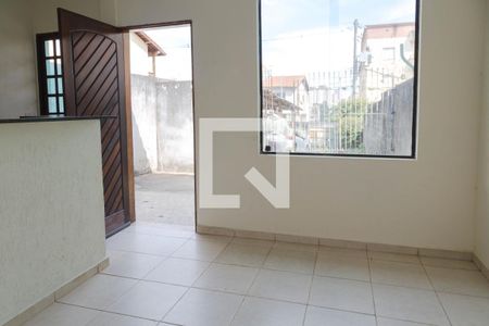 Sala de casa para alugar com 1 quarto, 50m² em Jardim Luciara, Guarulhos