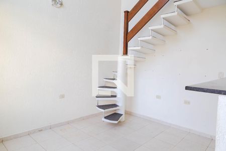 Sala de casa para alugar com 1 quarto, 50m² em Jardim Luciara, Guarulhos