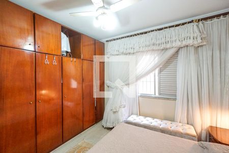 Casa à venda com 230m², 2 quartos e 2 vagasQuarto 02