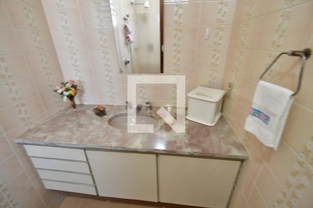 Casa à venda com 500m², 5 quartos e 4 vagasBanheiro Suíte 2