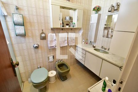 Casa à venda com 500m², 5 quartos e 4 vagasBanheiro Suíte 1
