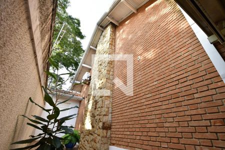 Casa à venda com 500m², 5 quartos e 4 vagasCorredor Externo
