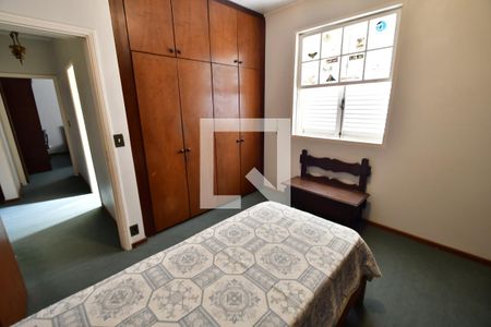 Casa à venda com 500m², 5 quartos e 4 vagasQuarto 1