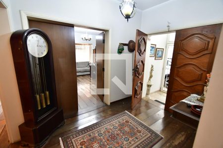 Casa à venda com 500m², 5 quartos e 4 vagasHall de entrada