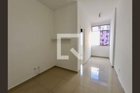 Sala de apartamento para alugar com 1 quarto, 42m² em Copacabana, Rio de Janeiro