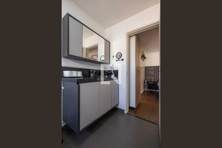 Apartamento à venda com 63m², 1 quarto e 1 vagaSuíte - Banheiro