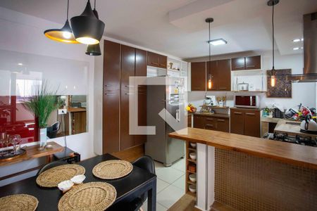 Apartamento à venda com 111m², 3 quartos e sem vaga Apartamento à venda com 111m², 3 quartos e sem vagaCozinha