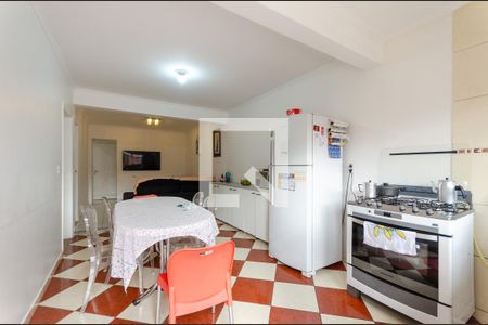 Casa para alugar com 300m², 3 quartos e 6 vagas Casa para alugar com 300m², 3 quartos e 6 vagasCozinha