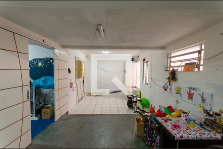 Casa para alugar com 300m², 3 quartos e 6 vagas Casa para alugar com 300m², 3 quartos e 6 vagasSalão 1