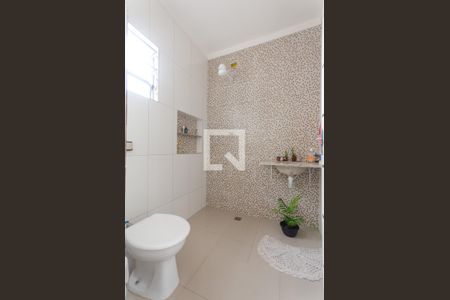 Casa para alugar com 300m², 3 quartos e 6 vagas Casa para alugar com 300m², 3 quartos e 6 vagasBanheiro