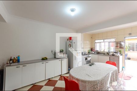 Casa para alugar com 300m², 3 quartos e 6 vagas Casa para alugar com 300m², 3 quartos e 6 vagasCozinha