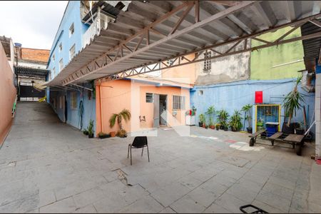 Casa para alugar com 300m², 3 quartos e 6 vagas Casa para alugar com 300m², 3 quartos e 6 vagasQuintal