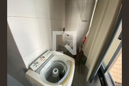 Apartamento à venda com 70m², 2 quartos e sem vagaCozinha e Área de Serviço