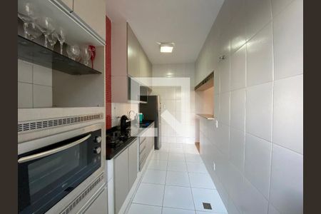 Apartamento à venda com 70m², 2 quartos e sem vagaCozinha
