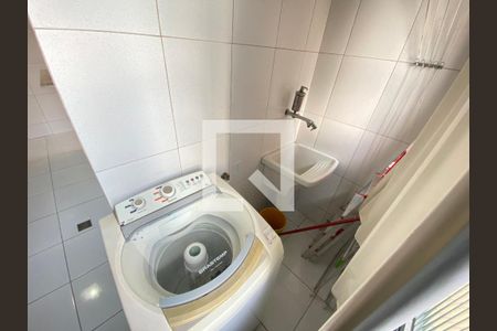 Apartamento à venda com 70m², 2 quartos e sem vagaCozinha e Área de Serviço