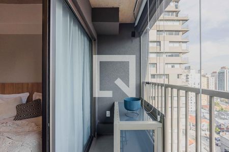 Varanda de kitnet/studio para alugar com 1 quarto, 22m² em Cerqueira César, São Paulo