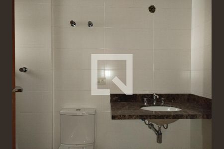 Apartamento à venda com 155m², 3 quartos e 3 vagas Apartamento à venda com 155m², 3 quartos e 3 vagasBanheiro da Suíte 1