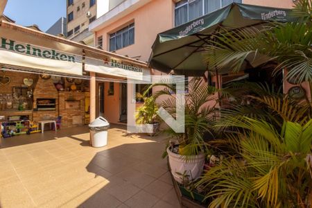 Casa à venda com 249m², 2 quartos e 3 vagas Casa à venda com 249m², 2 quartos e 3 vagasÁrea Externa