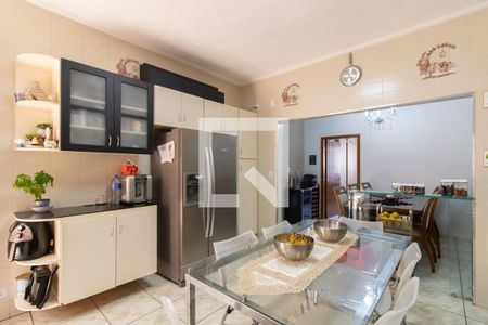 Casa à venda com 249m², 2 quartos e 3 vagas Casa à venda com 249m², 2 quartos e 3 vagasCozinha