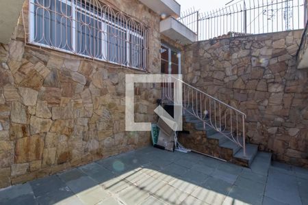 Casa à venda com 249m², 2 quartos e 3 vagas Casa à venda com 249m², 2 quartos e 3 vagasGaragem