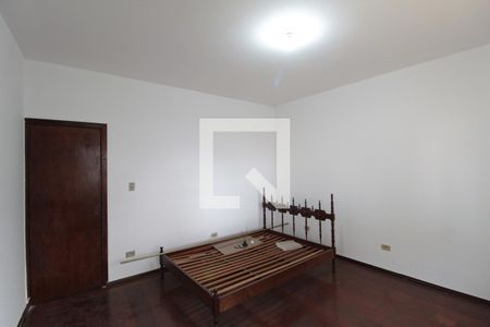 Casa para alugar com 301m², 3 quartos e 2 vagasQuarto