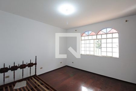 Casa para alugar com 301m², 3 quartos e 2 vagasQuarto