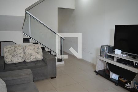 sala de casa para alugar com 2 quartos, 80m² em Instância Imperiais , Contagem