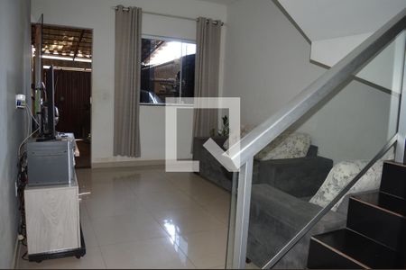 sala de casa para alugar com 2 quartos, 80m² em Instância Imperiais , Contagem