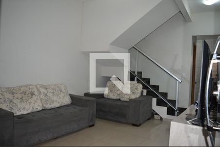 sala de casa para alugar com 2 quartos, 80m² em Instância Imperiais , Contagem