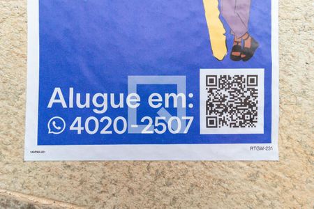 Casa à venda com 210m², 6 quartos e 3 vagasFachada