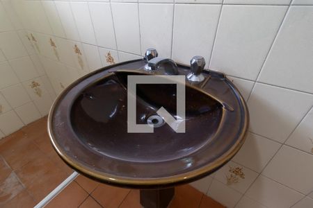 Casa à venda com 210m², 6 quartos e 3 vagasBanheiro da Suíte