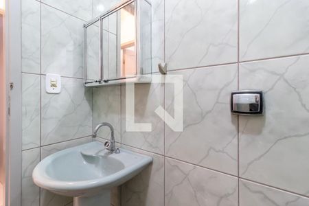 Casa à venda com 210m², 6 quartos e 3 vagasEdícula - Banheiro