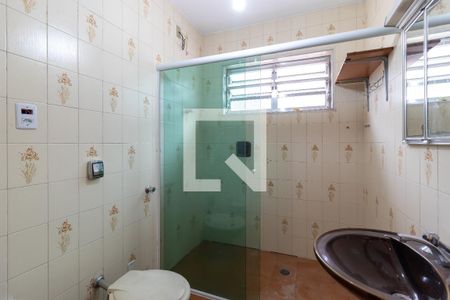 Casa à venda com 210m², 6 quartos e 3 vagasBanheiro da Suíte