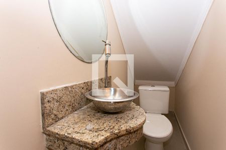 Casa à venda com 130m², 2 quartos e 2 vagasLavabo