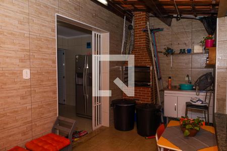 Casa para alugar com 196m², 4 quartos e 2 vagasChurrasqueira