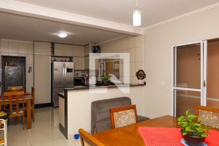 Casa para alugar com 196m², 4 quartos e 2 vagasCozinha