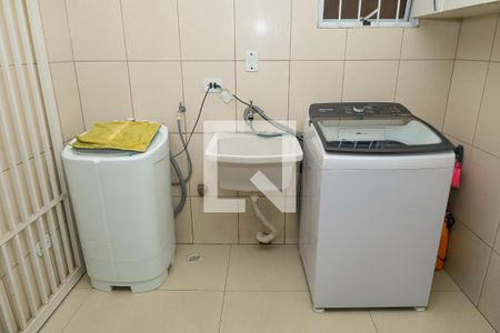 Casa para alugar com 196m², 4 quartos e 2 vagasLavanderia