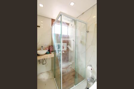 Apartamento à venda com 60m², 2 quartos e 1 vaga Apartamento à venda com 60m², 2 quartos e 1 vagaBanheiro