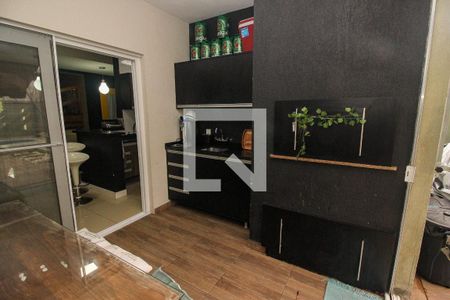 Casa à venda com 200m², 3 quartos e 2 vagasVaranda