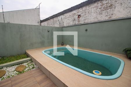 Casa à venda com 200m², 3 quartos e 2 vagasPiscina