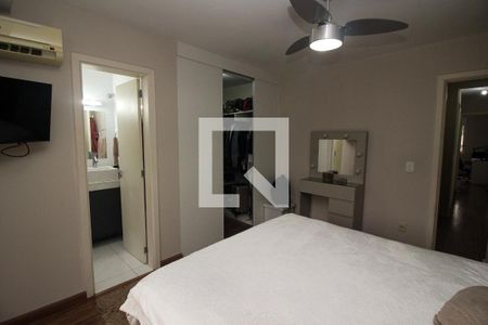 Casa à venda com 200m², 3 quartos e 2 vagasQuarto Suíte