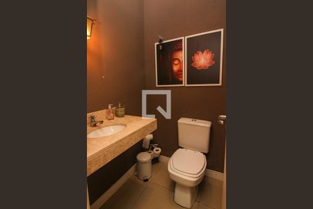 Casa à venda com 200m², 3 quartos e 2 vagasLavabo