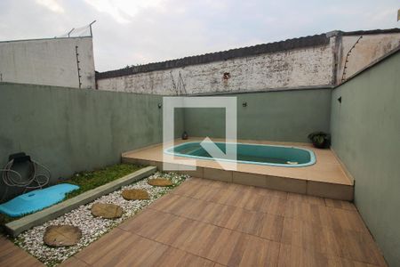 Casa à venda com 200m², 3 quartos e 2 vagasQuintal