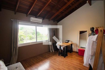 Casa à venda com 200m², 3 quartos e 2 vagasSótão da casa